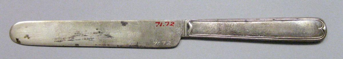 1971.0072 Silver Knife upper surface