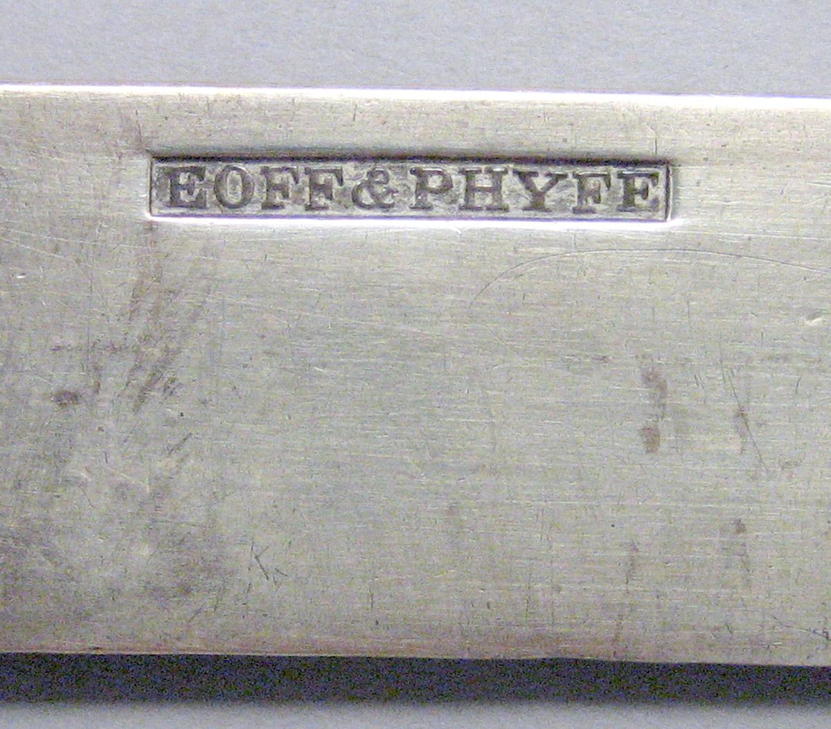 1971.0073 Silver Knife mark