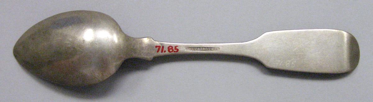 1971.0085 Silver Spoon underside