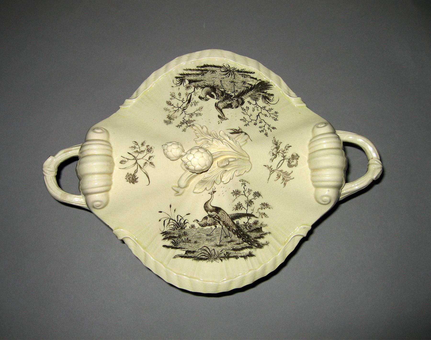 1971.0139 A, B Tureen (cover)