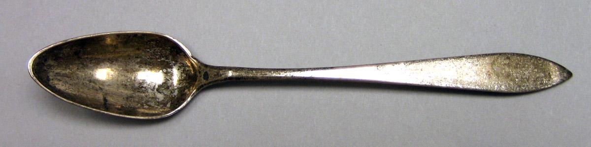 1971.0158.002 Silver Spoon upper surface