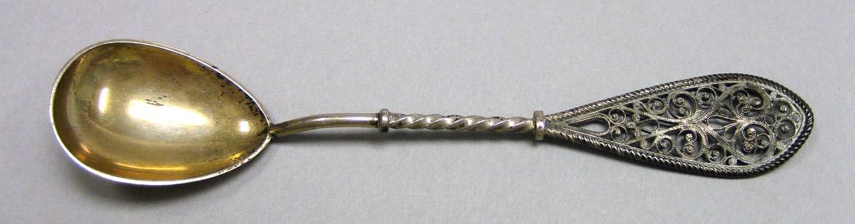 1971.0162.001 Silver Spoon upper surface