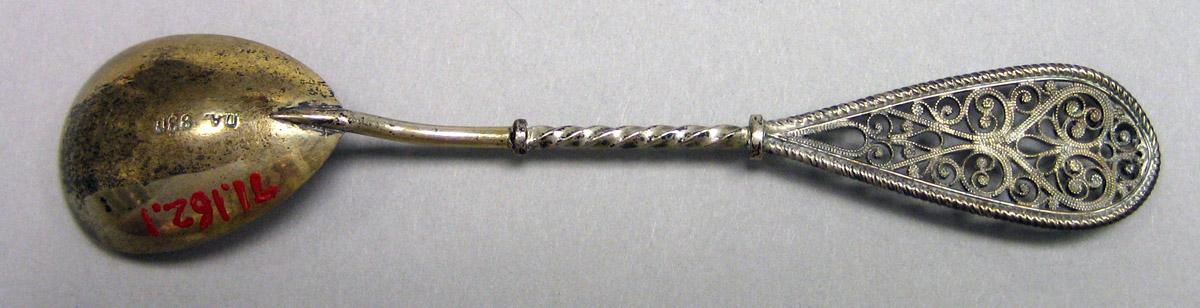 1971.0162.001 Silver Spoon underside