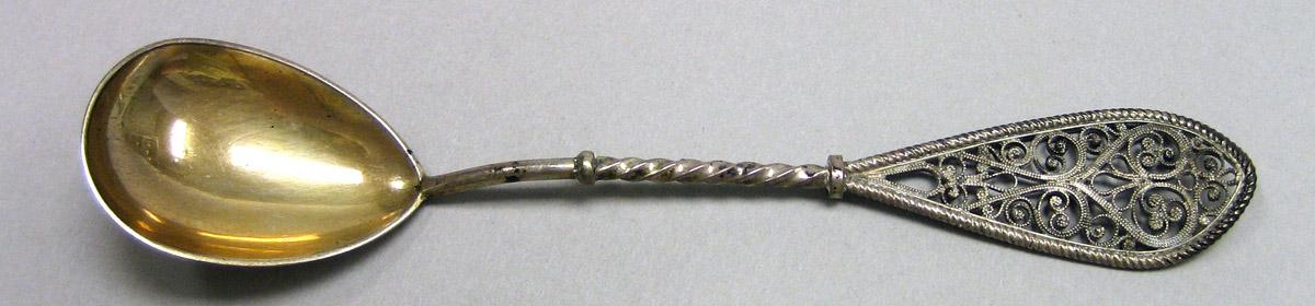 1971.0162.004 Silver Spoon upper surface