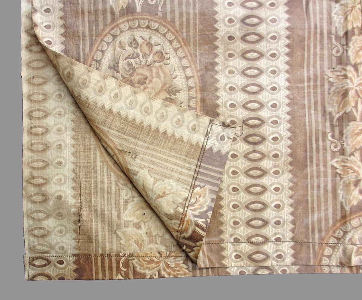 1971.0211 textile, printed detail 1