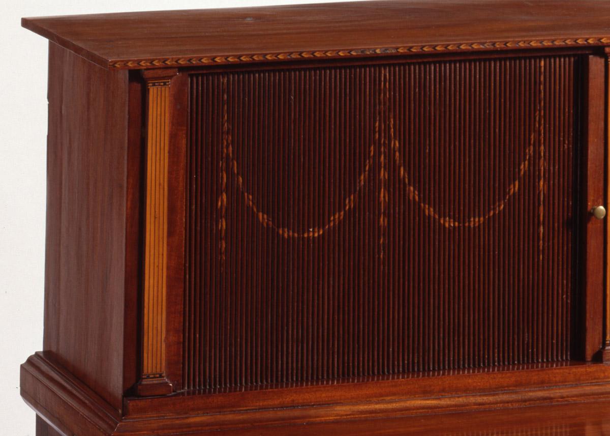 1957.0802 Desk, detail 1