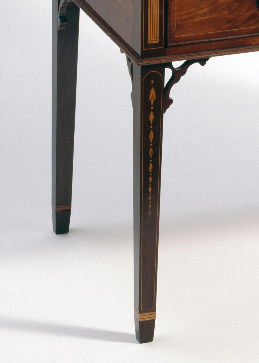 1957.0802 Desk, detail 2