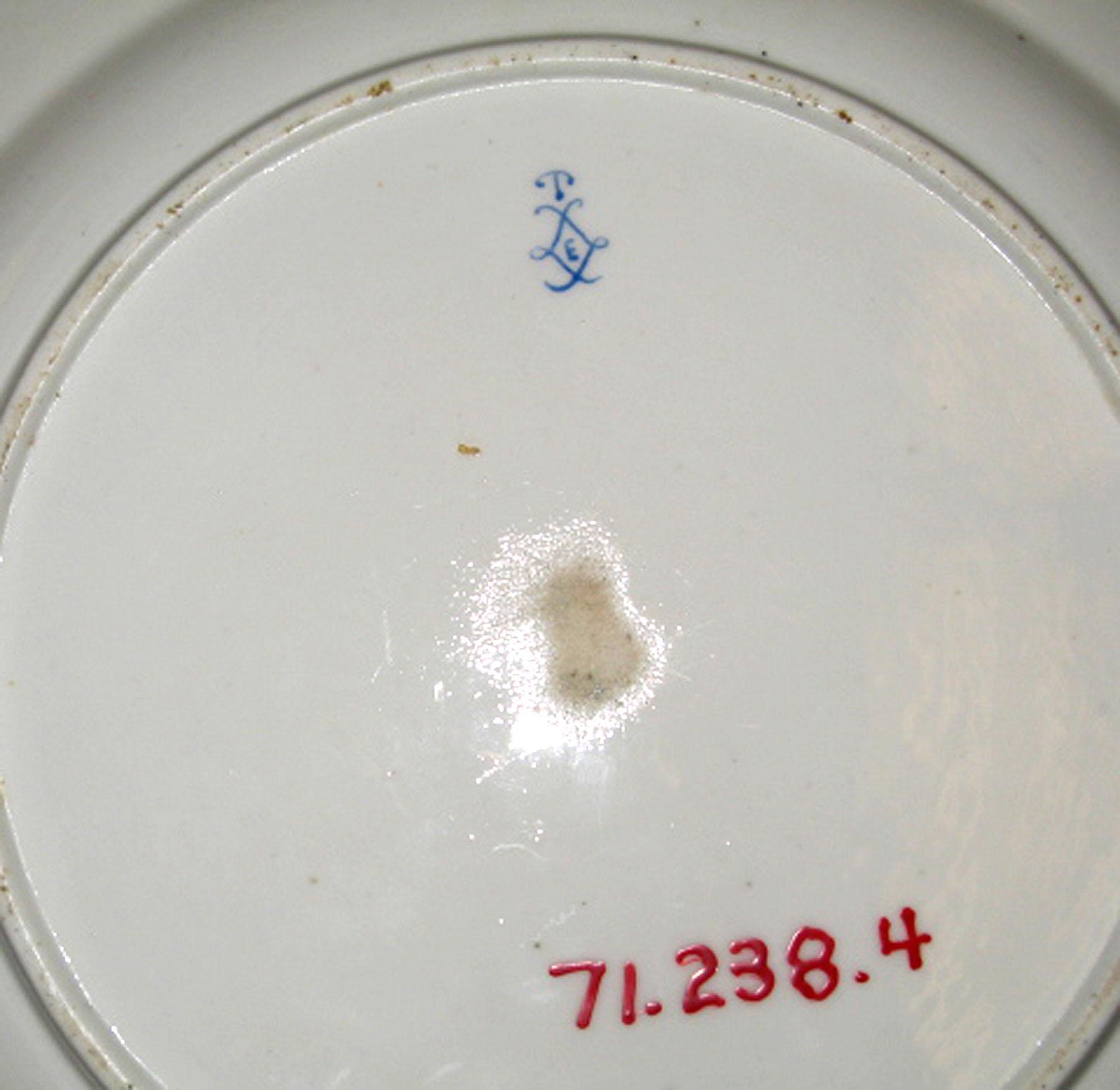 1971.0238.004 Sevres porcelain plate (underside)
