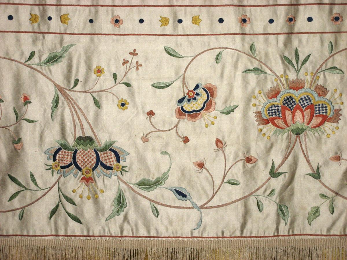 1971.0272 Bedcover, detail