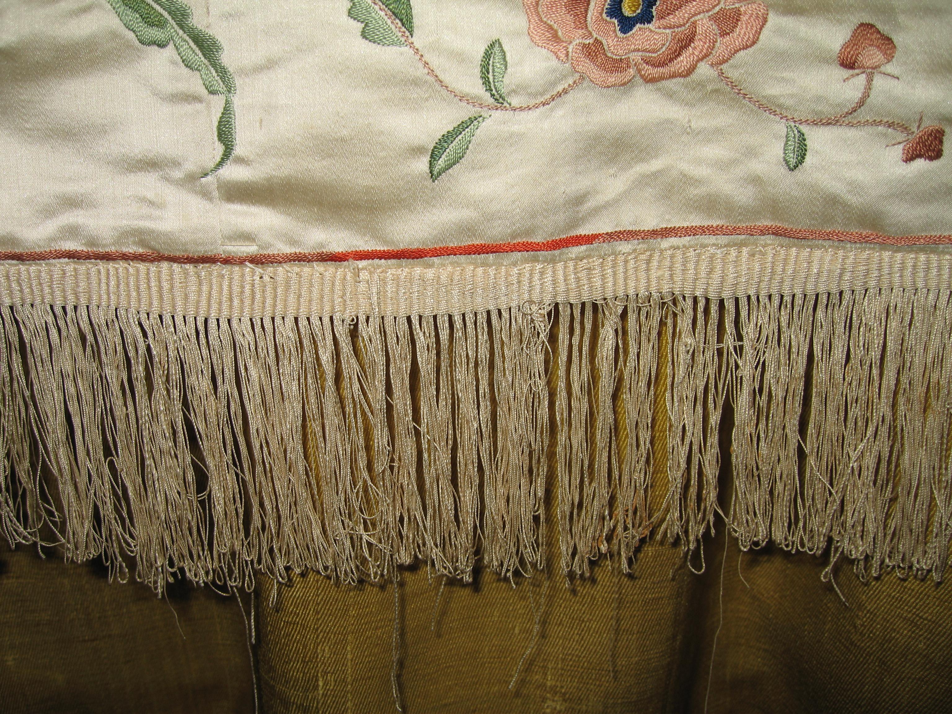 1971.0272 Bedcover, detail, fringe