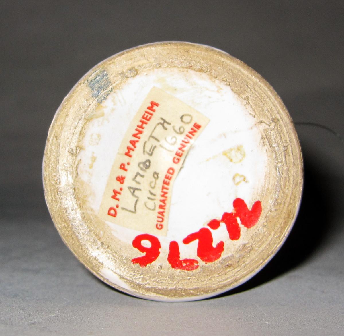 1971.0276 Delft candlestick underside