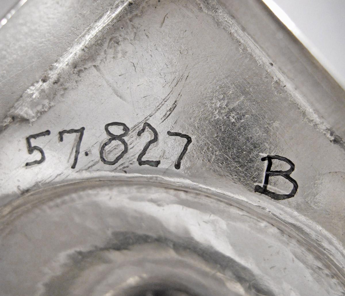 1957.0827 B Sugar bowl, inscription 2