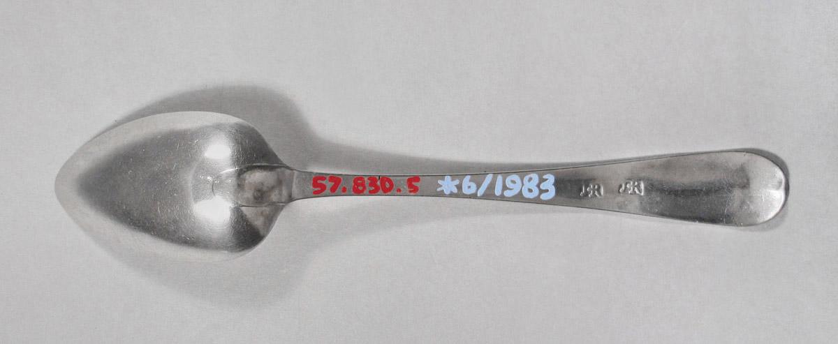 1957.0830.005 Spoon, underside