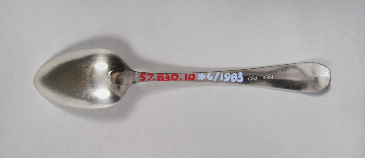 1957.0830.010 Spoon, underside