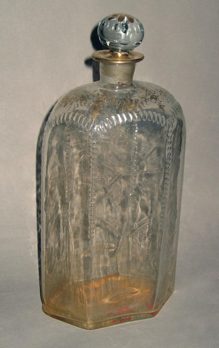 1957.0841 E, EE Glass case bottle and stopper