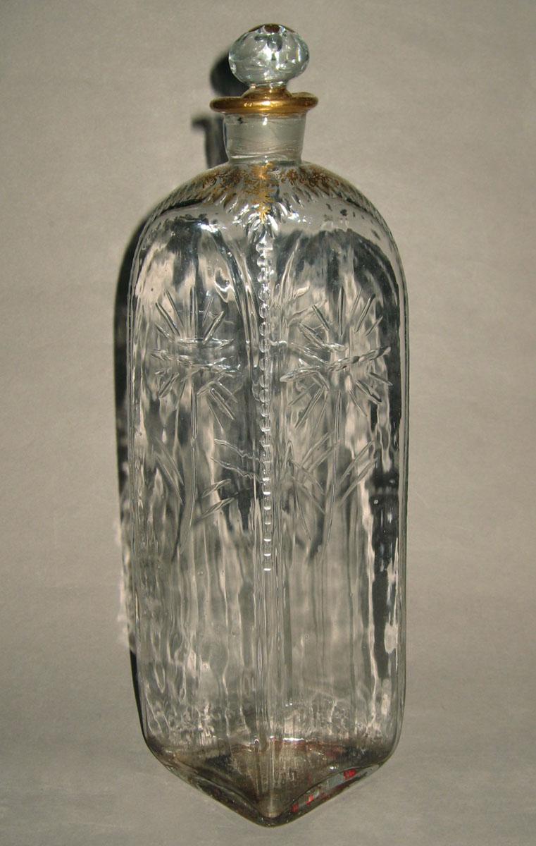 1957.0841 Q, QQ Glass case bottle and stopper
