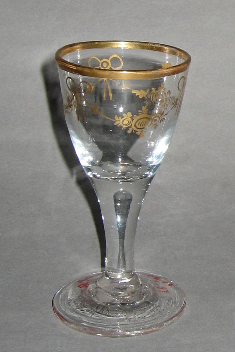 1957.0842 F Glass wineglass