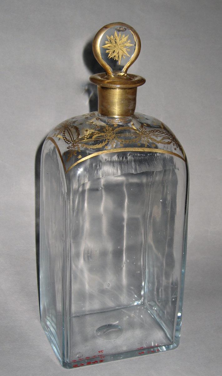 1957.0842 U Glass case bottle