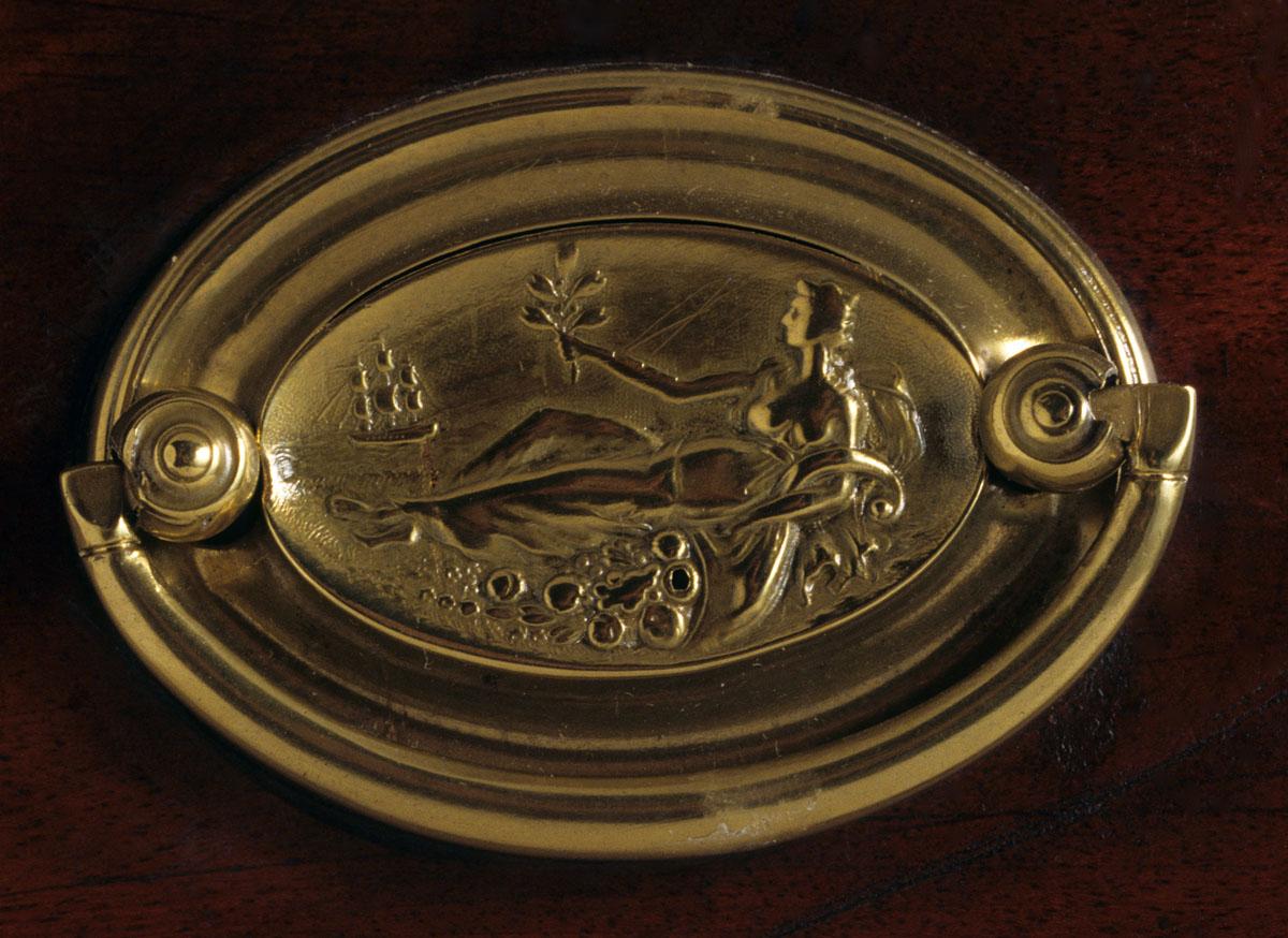1957.0844 Chest hardware, handle and plate