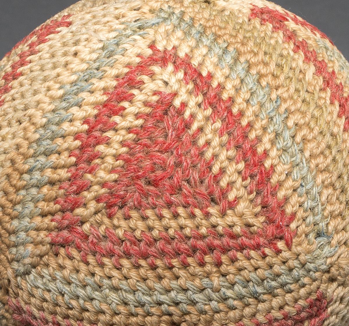 1952.0283.001 Toy Ball, View 2 Detail