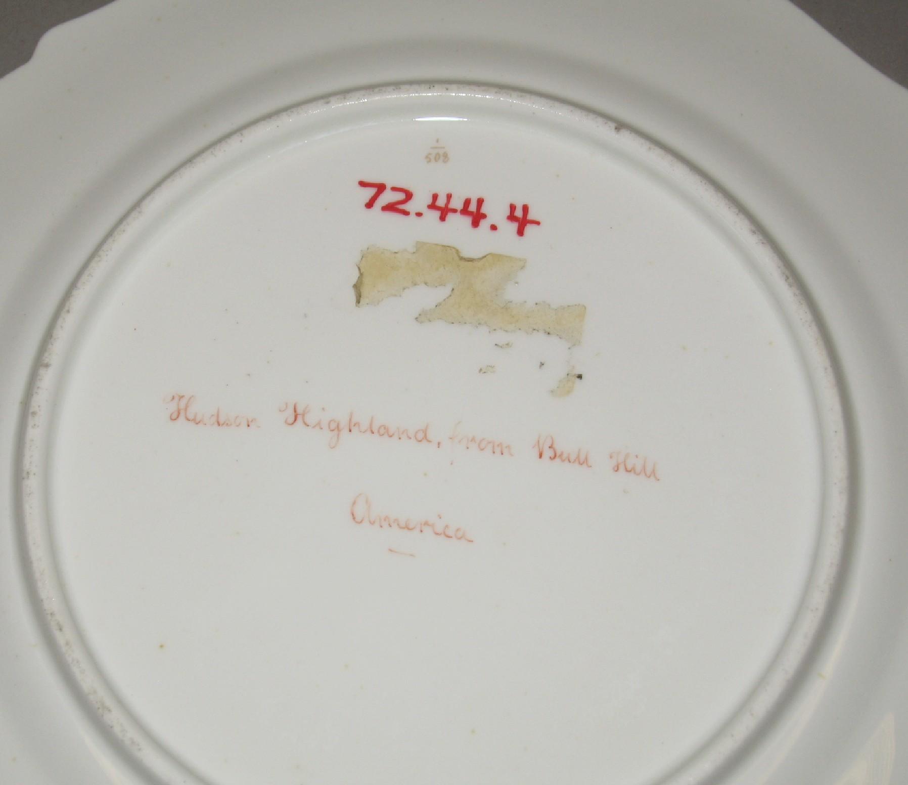 1972.0044.004 Soft-paste porcelain plate (underside)