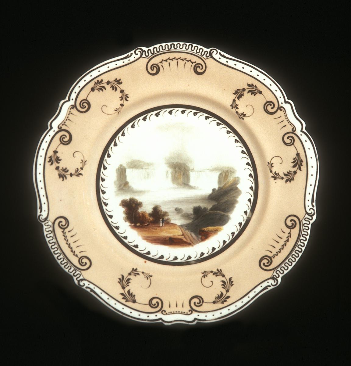 1972.0044.008 Soft-paste porcelain plate