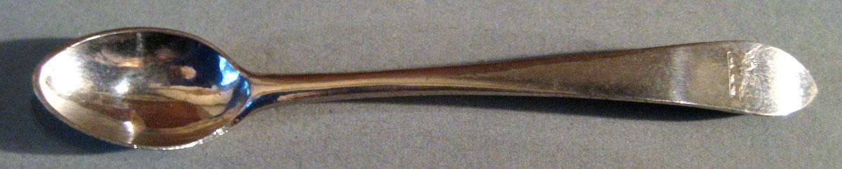 1972.0058.003 Silver Spoon upper surface