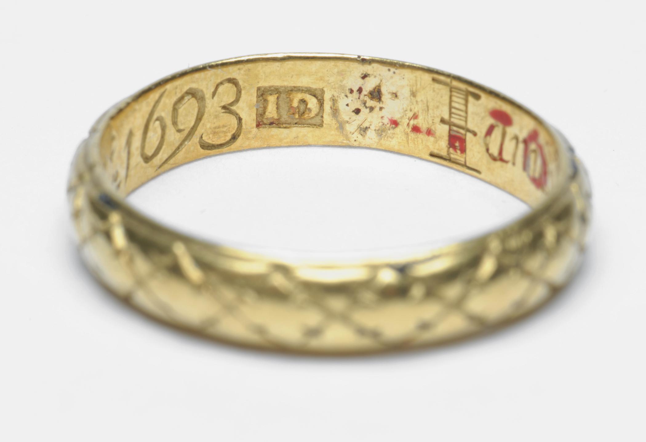 1972.0060 Ring (finger), view 5