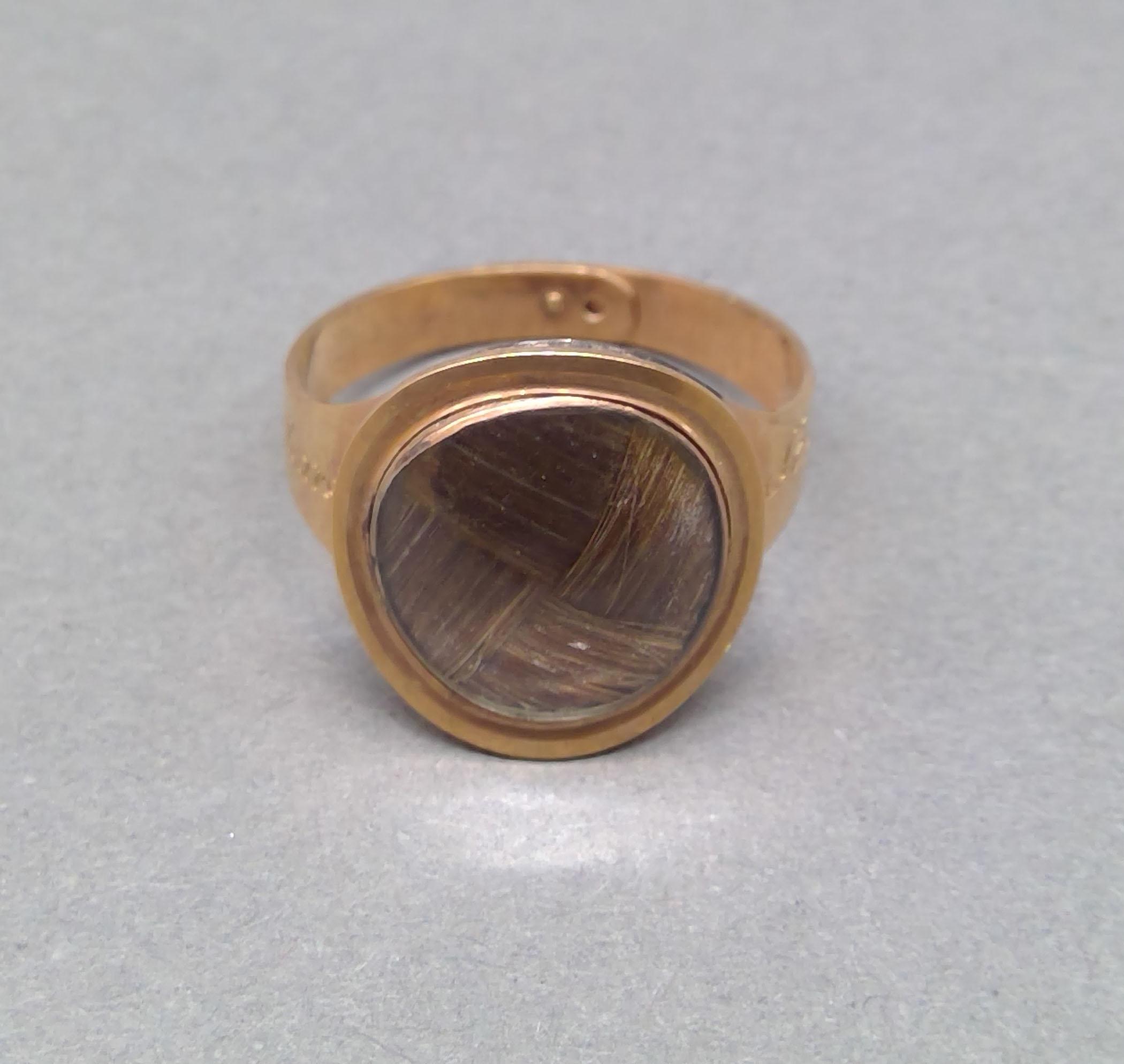 1972.0069 Ring (finger), Mourning ring, view 1