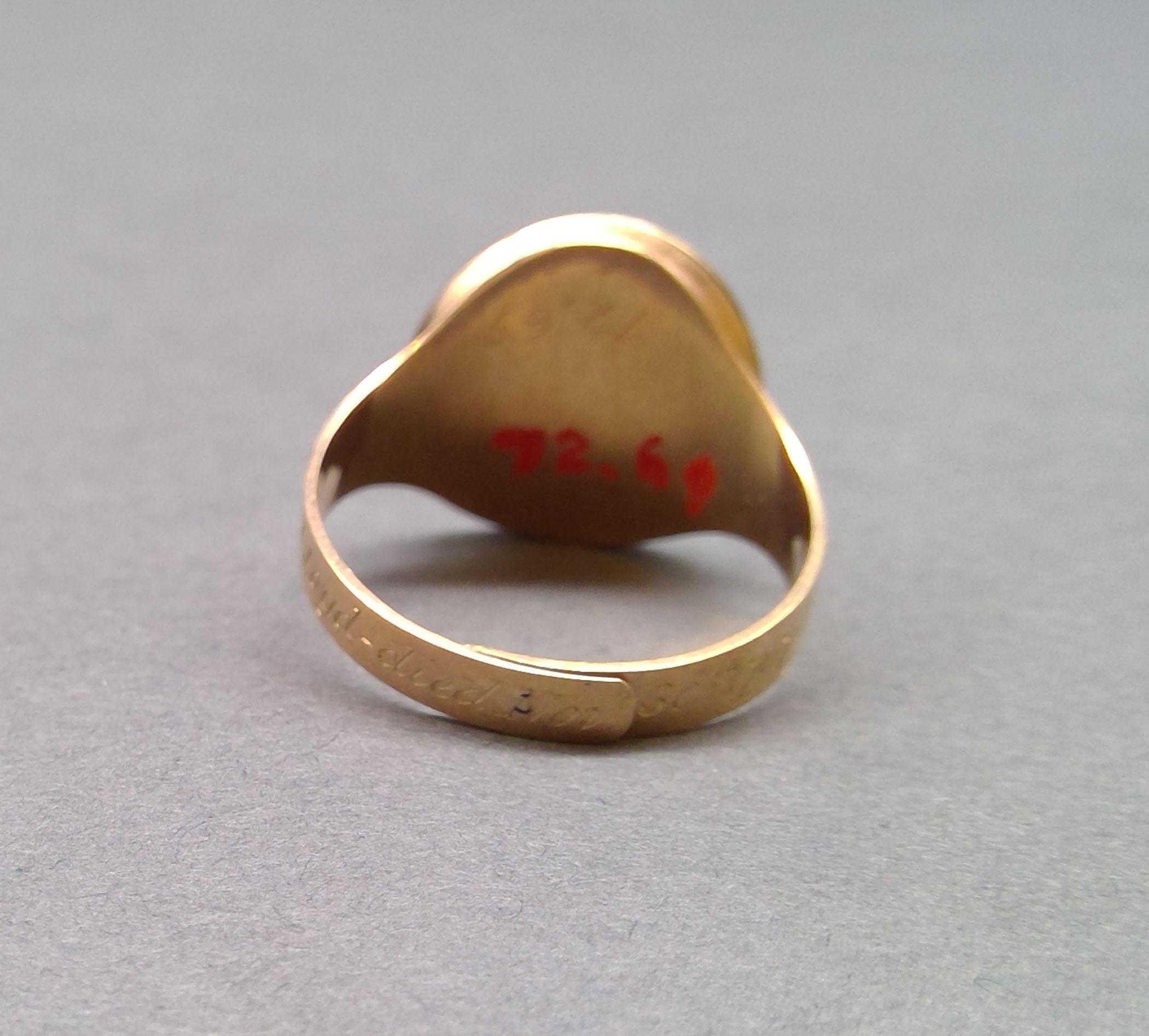 1972.0069 Ring (finger), Mourning ring, view 4