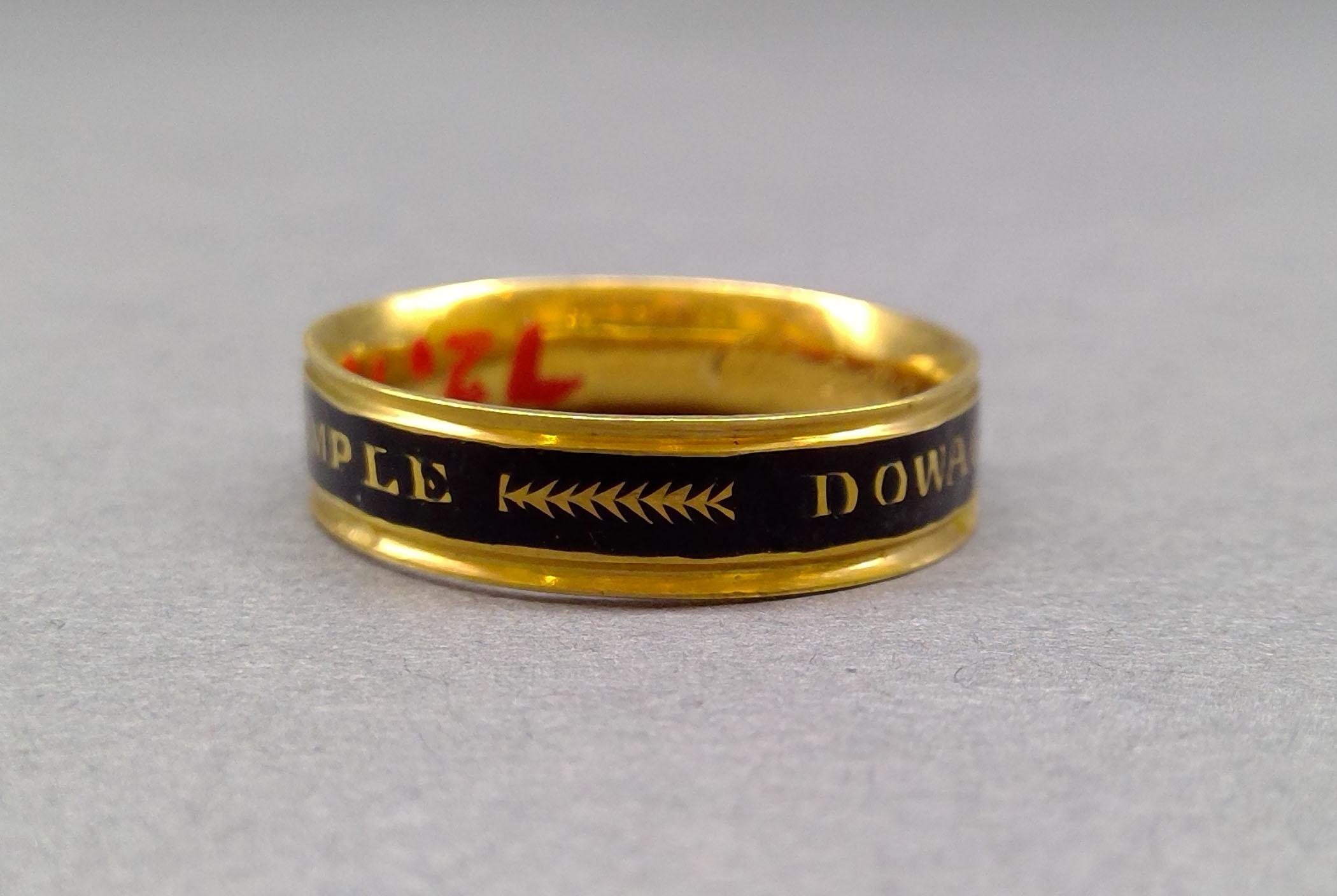 1972.0071 Ring (finger), Mourning ring, view 5