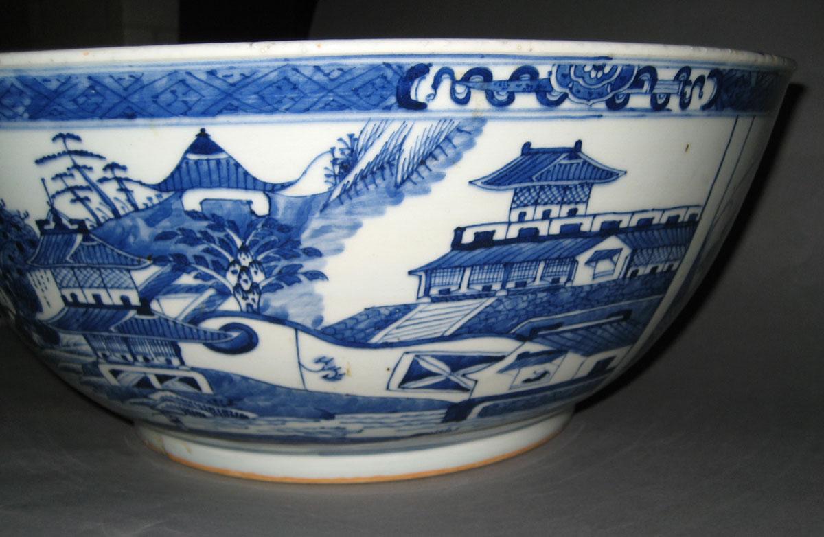 1972.0078 Porcelain Bowl view 3