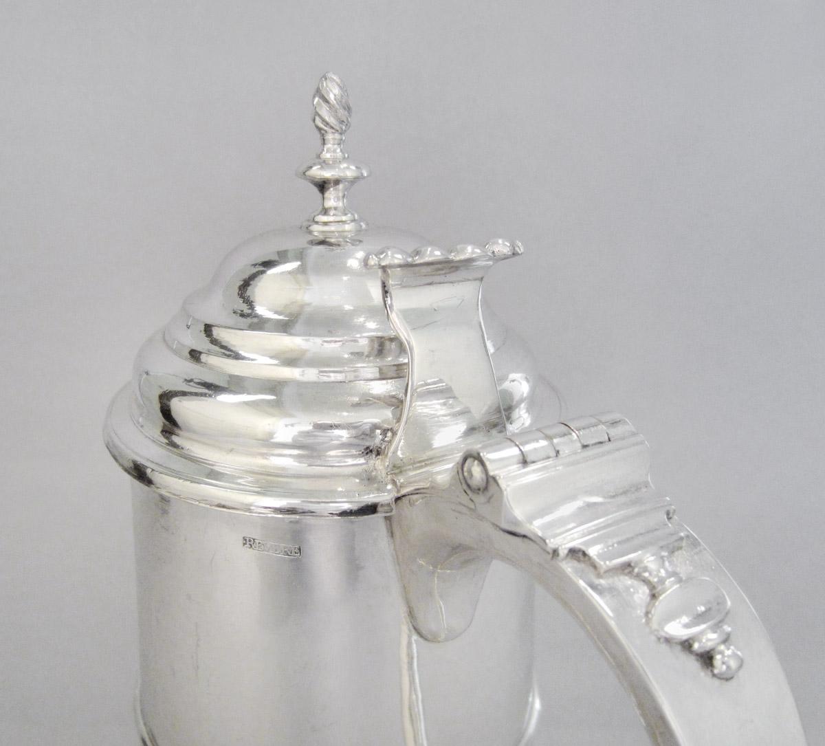 1957.0859.006 Tankard, detail 1