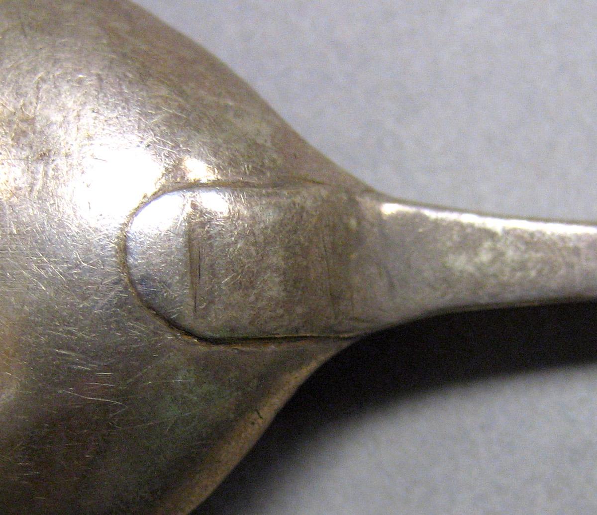 1972.0095 Silver Spoon bowl detail