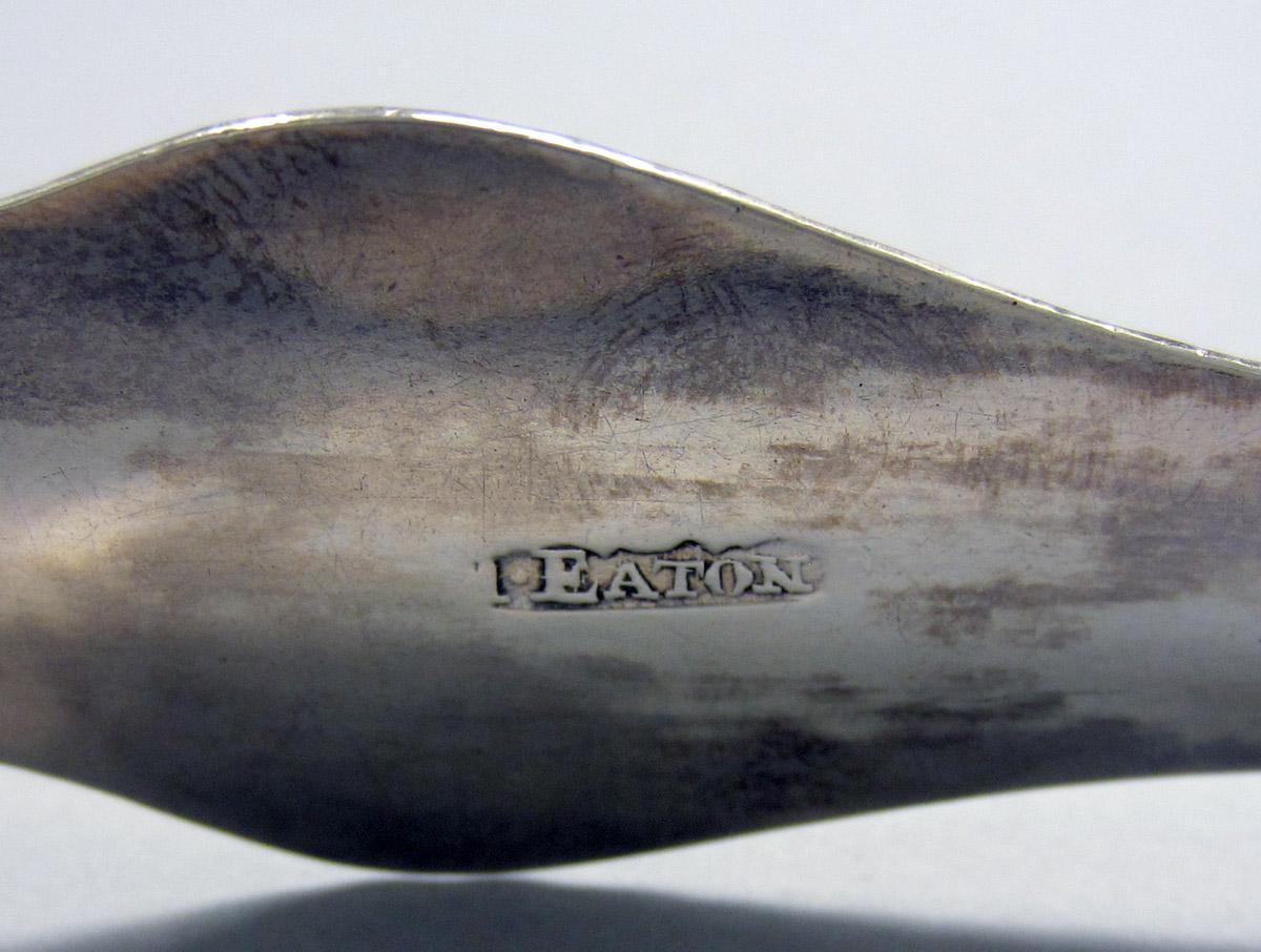 1972.0100 Silver Tongs mark 1