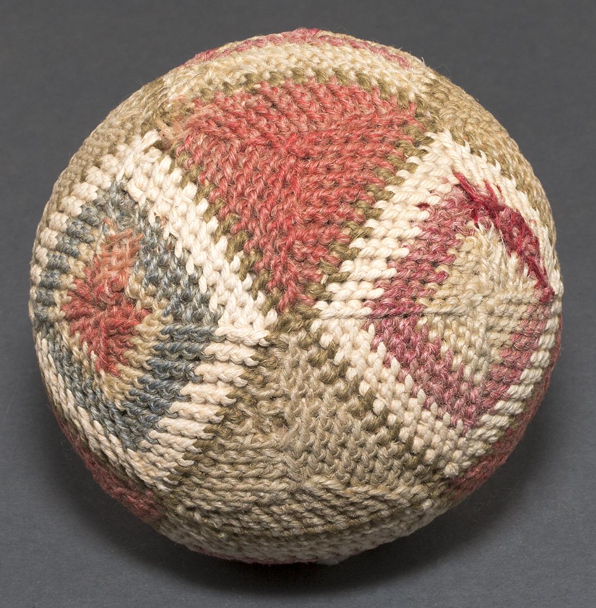 1952.0283.003 Toy Ball, View 3