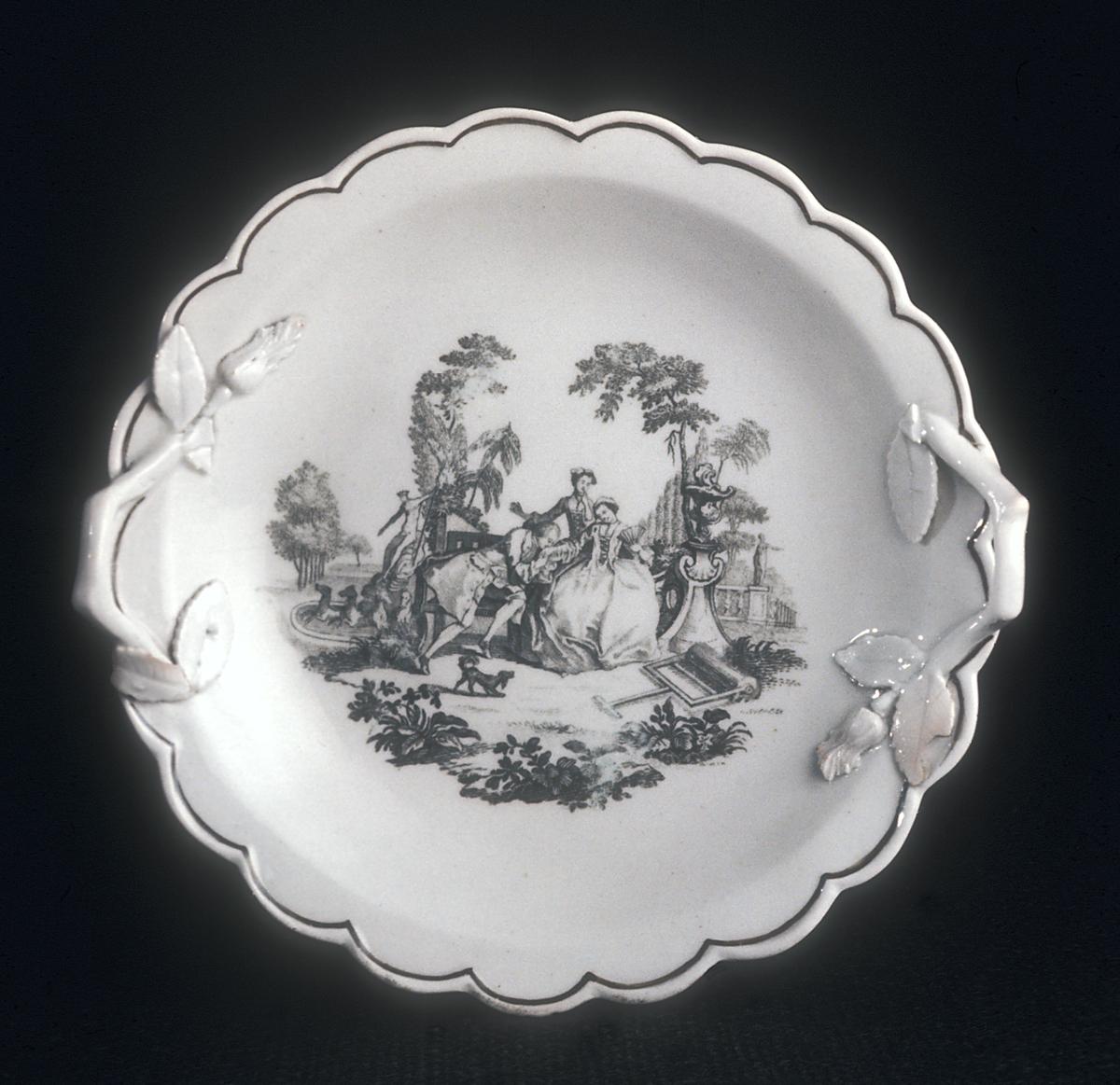1972.0122 Worcester dish