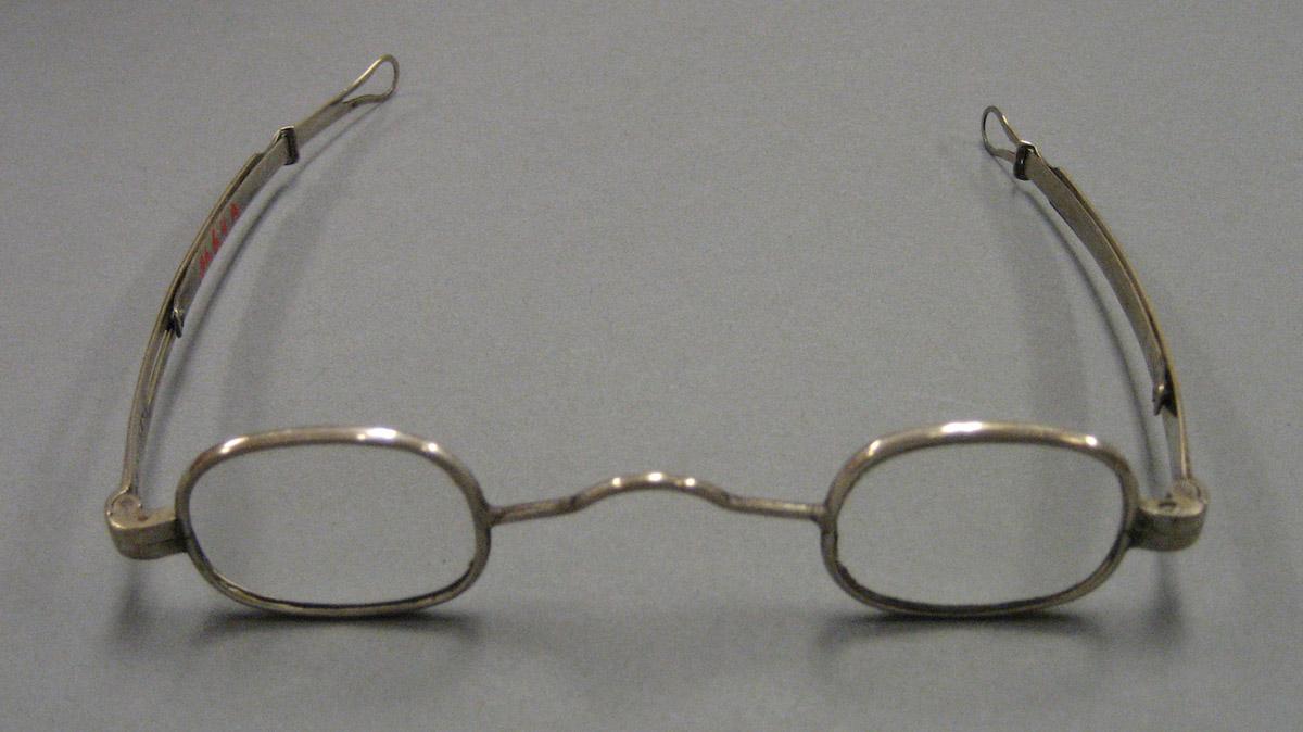 2006.0006.004 A Spectacles