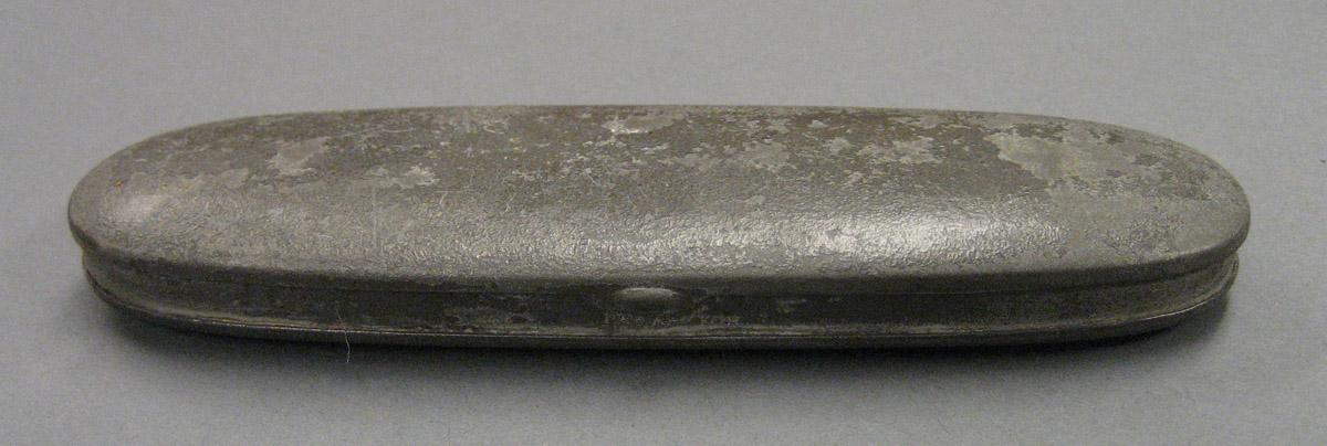2006.0006.004 B Spectacles case