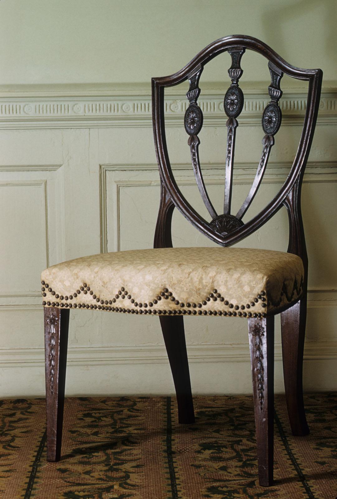 1957.0878.001 Side Chair