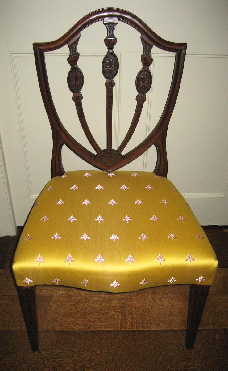 1957.0878.002 Chair view 2