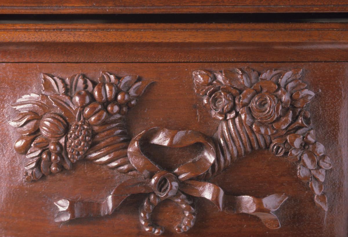 1957.0881 Table, detail 1