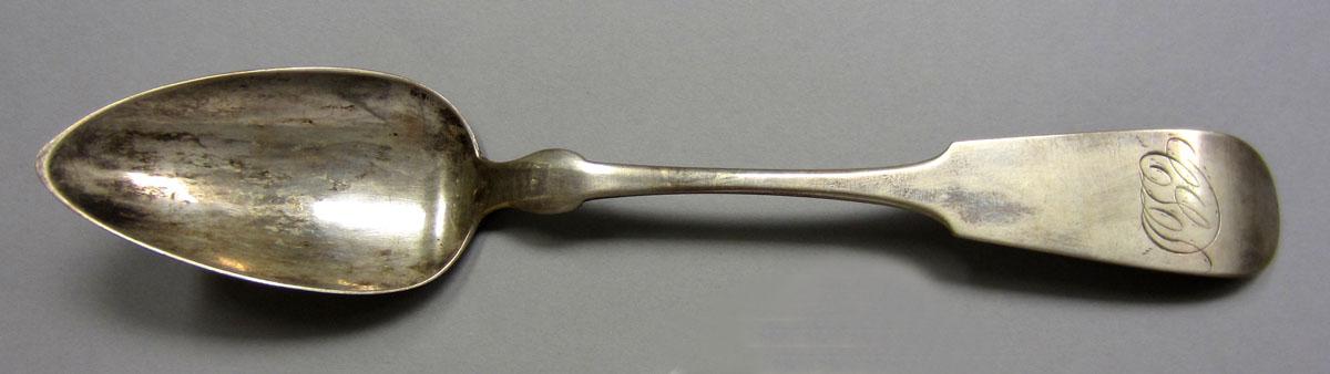 1972.0292 Dessert spoon upper surface