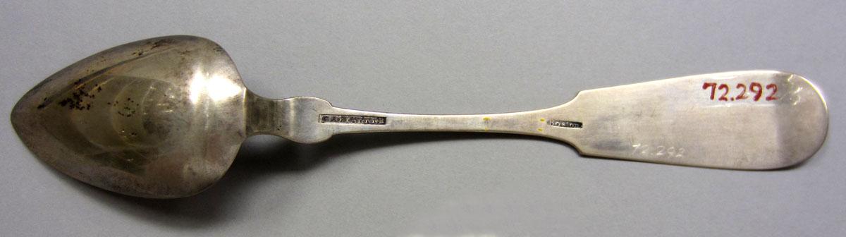 1972.0292 Dessert spoon underside
