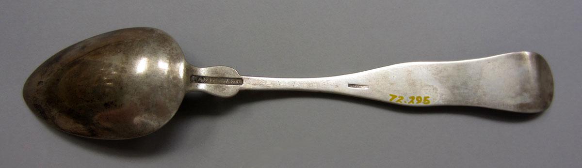 1972.0295 Tablespoon underside