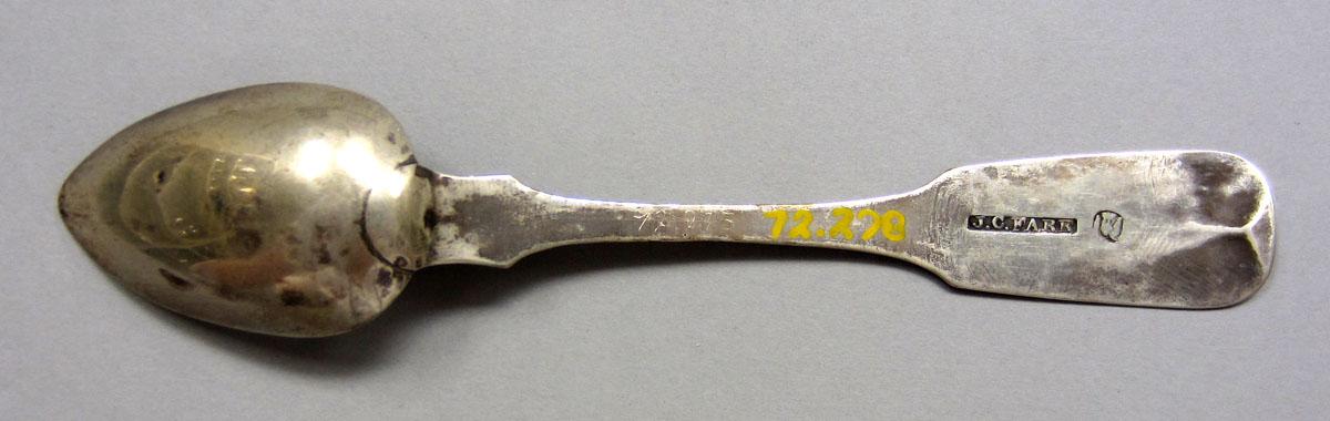 1972.0298 Teaspoon underside