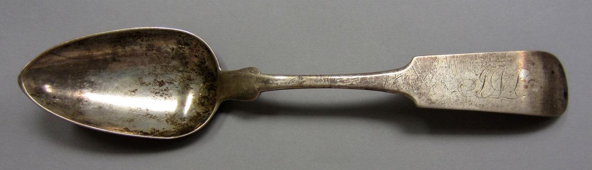 1972.0304 Tablespoon upper surface