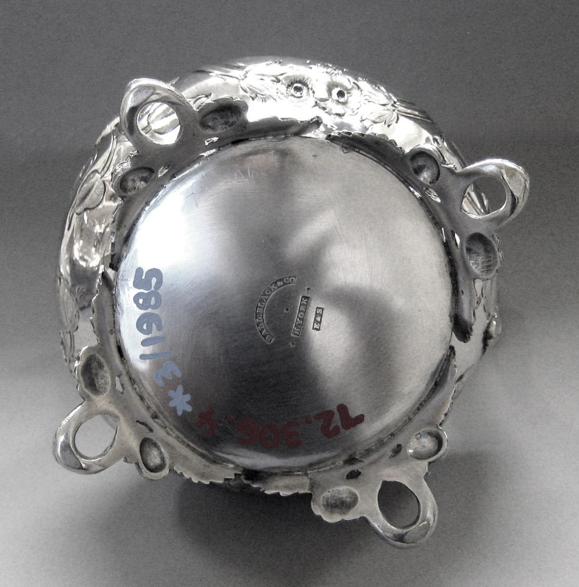1972.0306.004 Silver Cream Pot underside