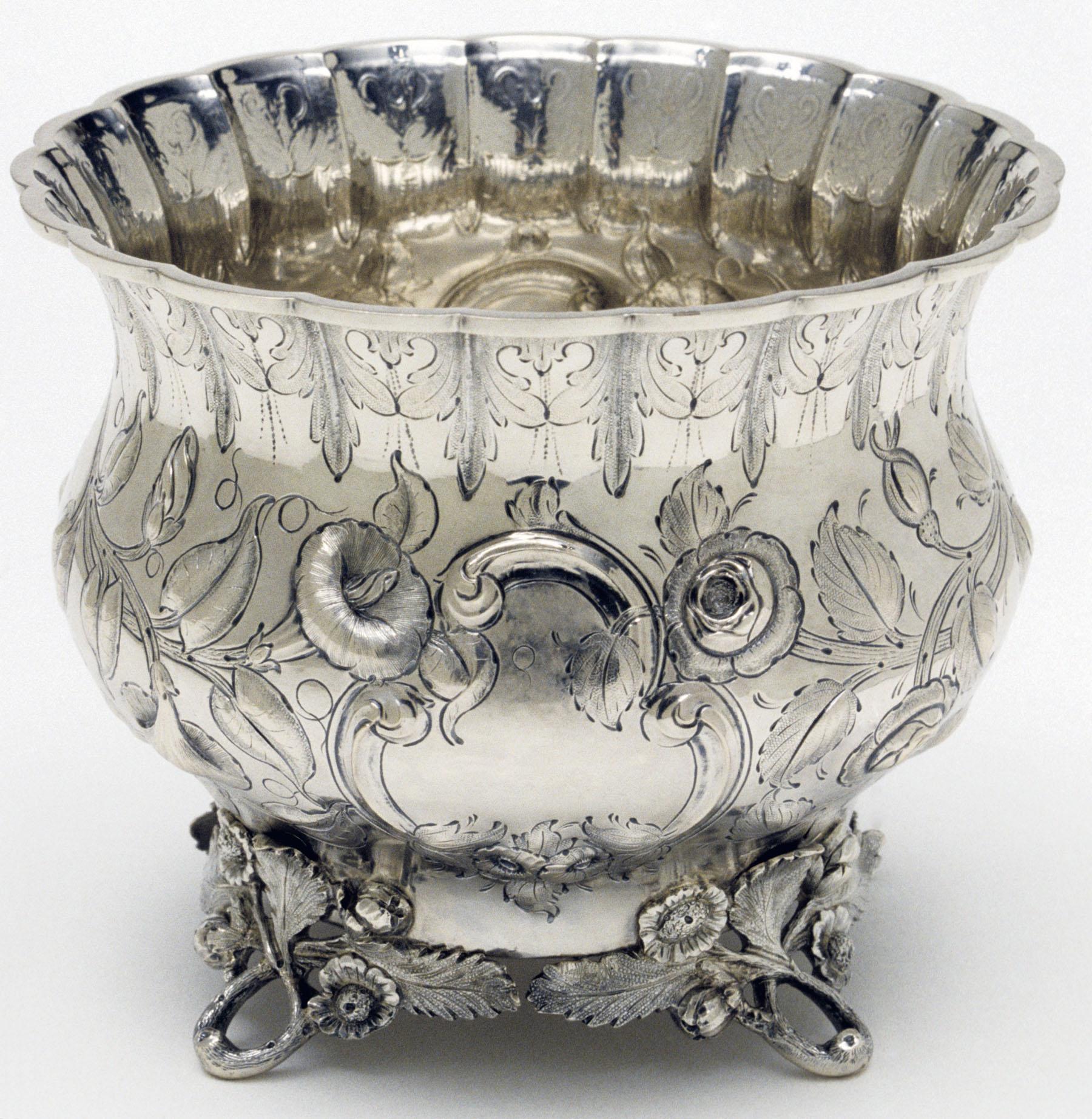 1972.0306.005 Slop Bowl, view 1