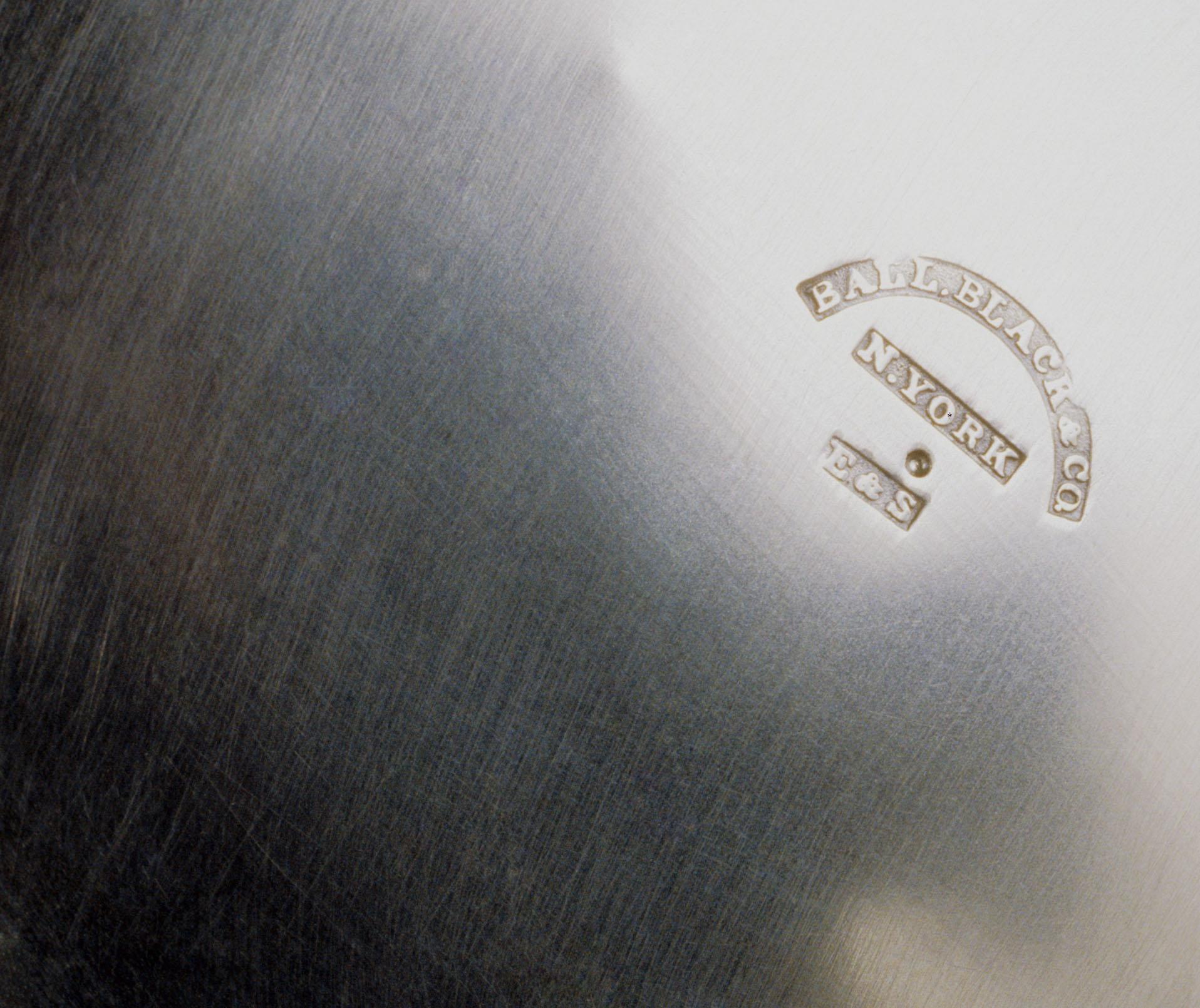 1972.0306.005 Slop Bowl, detail 1